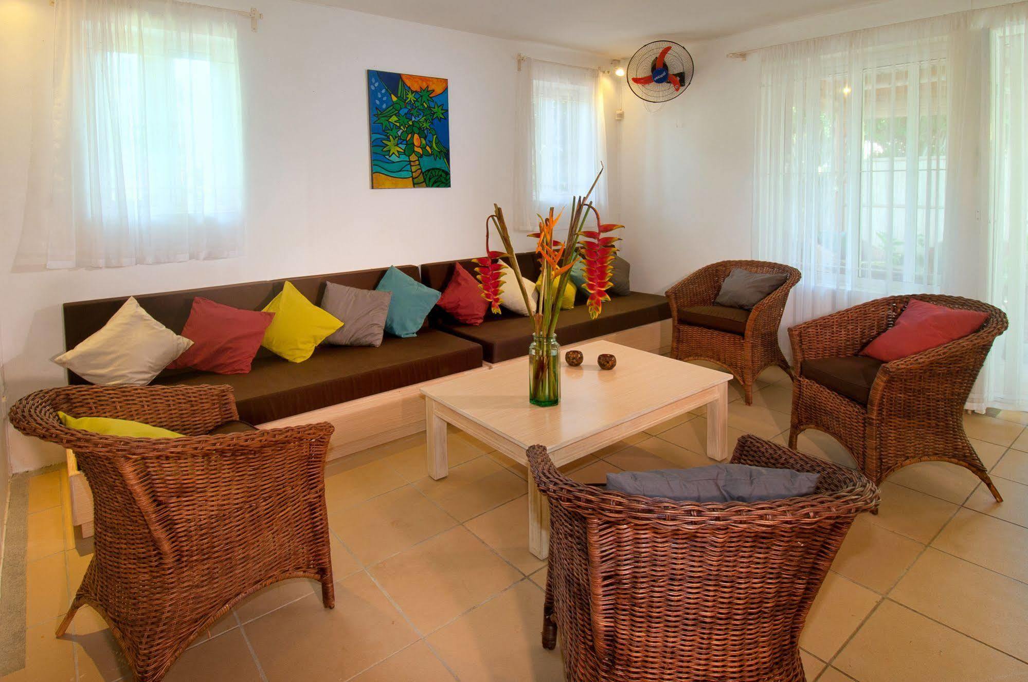 Gardens Retreat Villa Pereybere Beach Exterior photo